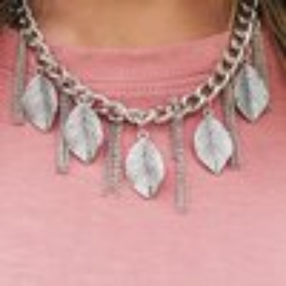 Sunset Settings Necklace in Silver